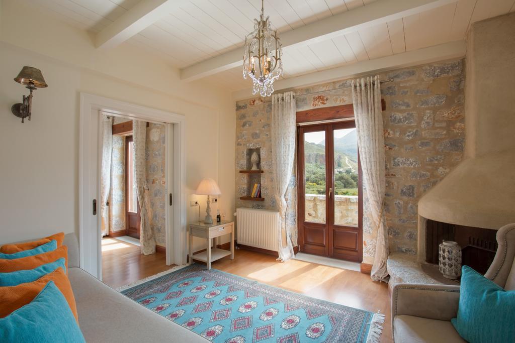 Porto Vitilo Boutique Hotel Каравостаси Экстерьер фото