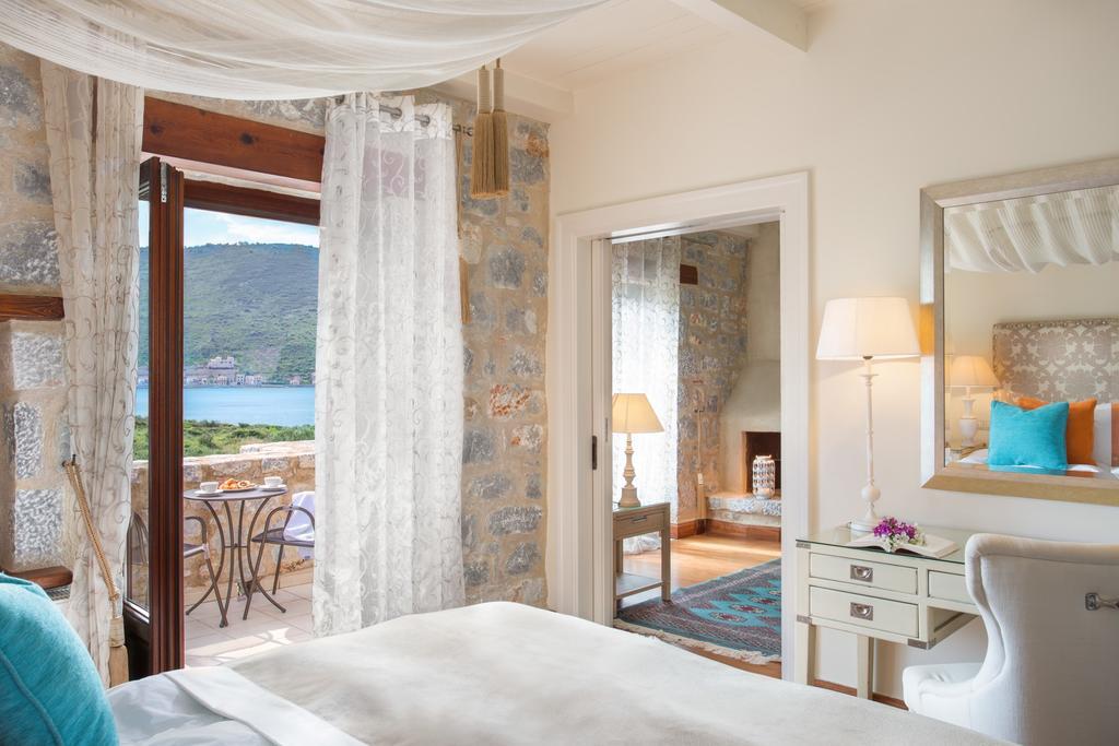 Porto Vitilo Boutique Hotel Каравостаси Экстерьер фото