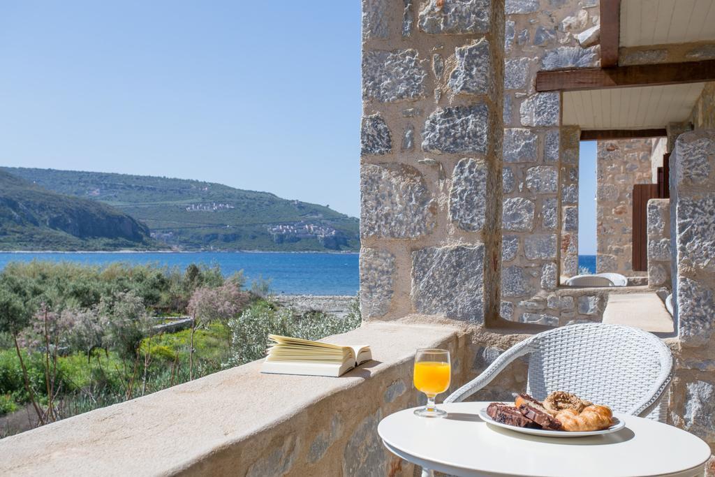 Porto Vitilo Boutique Hotel Каравостаси Экстерьер фото