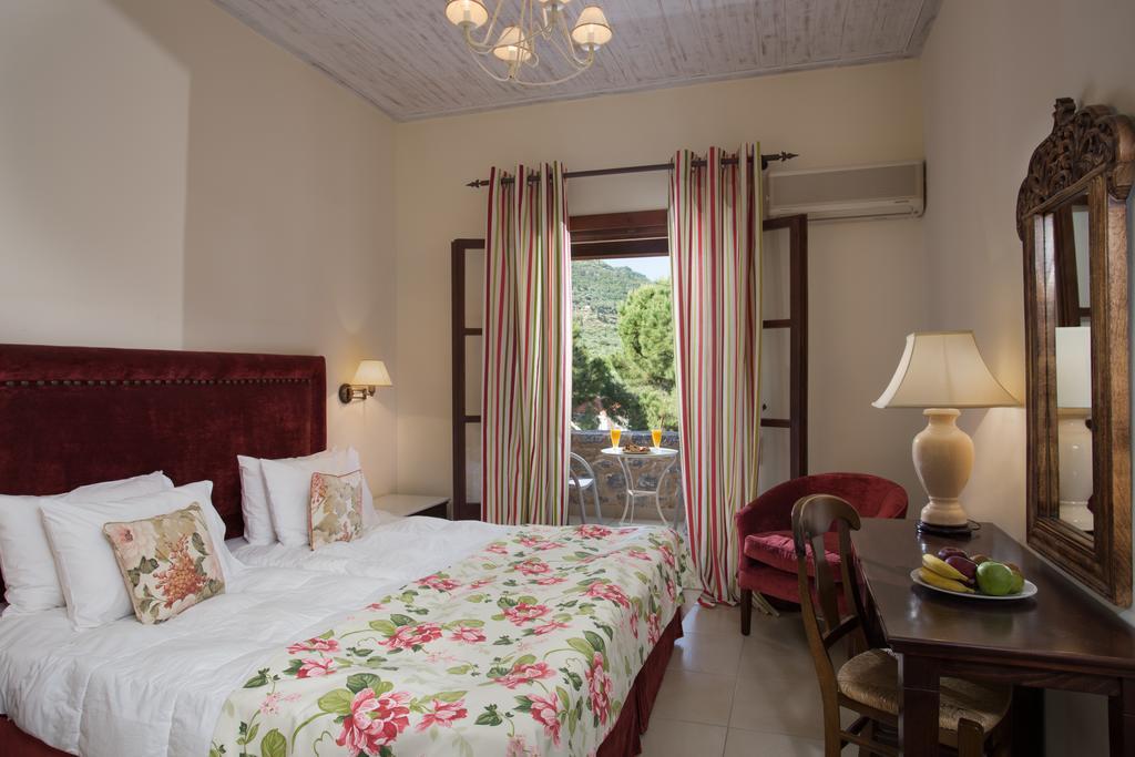 Porto Vitilo Boutique Hotel Каравостаси Экстерьер фото